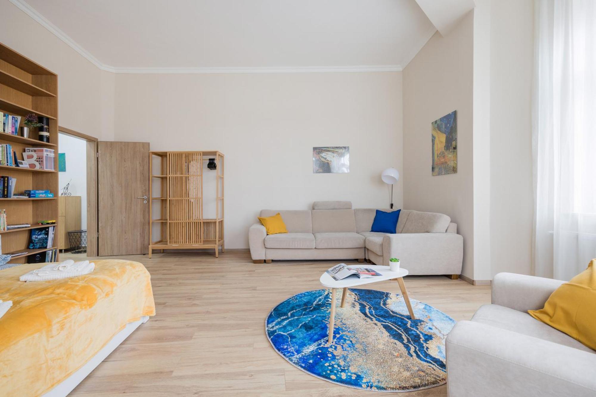 Spacious With 2 Bedrooms In Buda 2a *